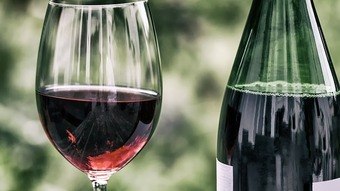 Consumo moderado de álcool nas refeições diminui a incidência de diabetes tipo 2, diz estudo