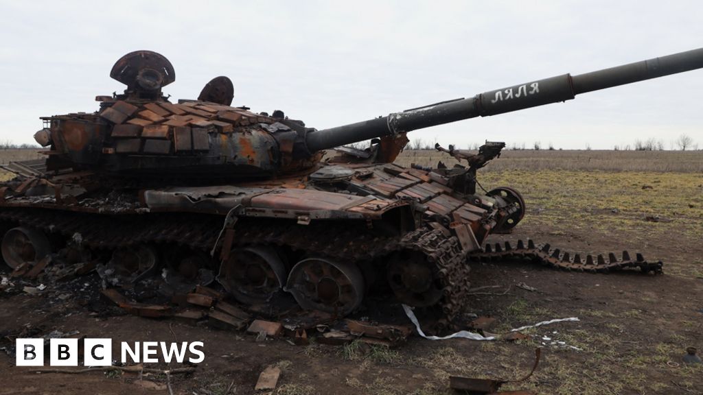 Ukraine war: How Russia took the south - and then got stuck
