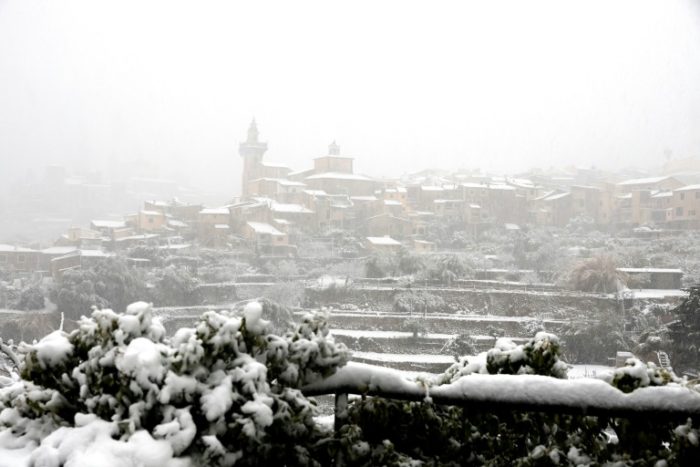 Tempestade Juliette leva frio intenso e neve à Espanha