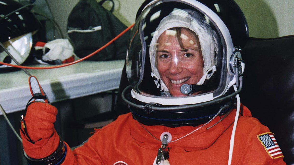 This former NASA astronaut steered a space shuttle to safety after overcoming gender discrimination