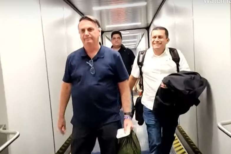 Bolsonaro desembarca em Brasília após três meses nos Estados Unidos | O TEMPO