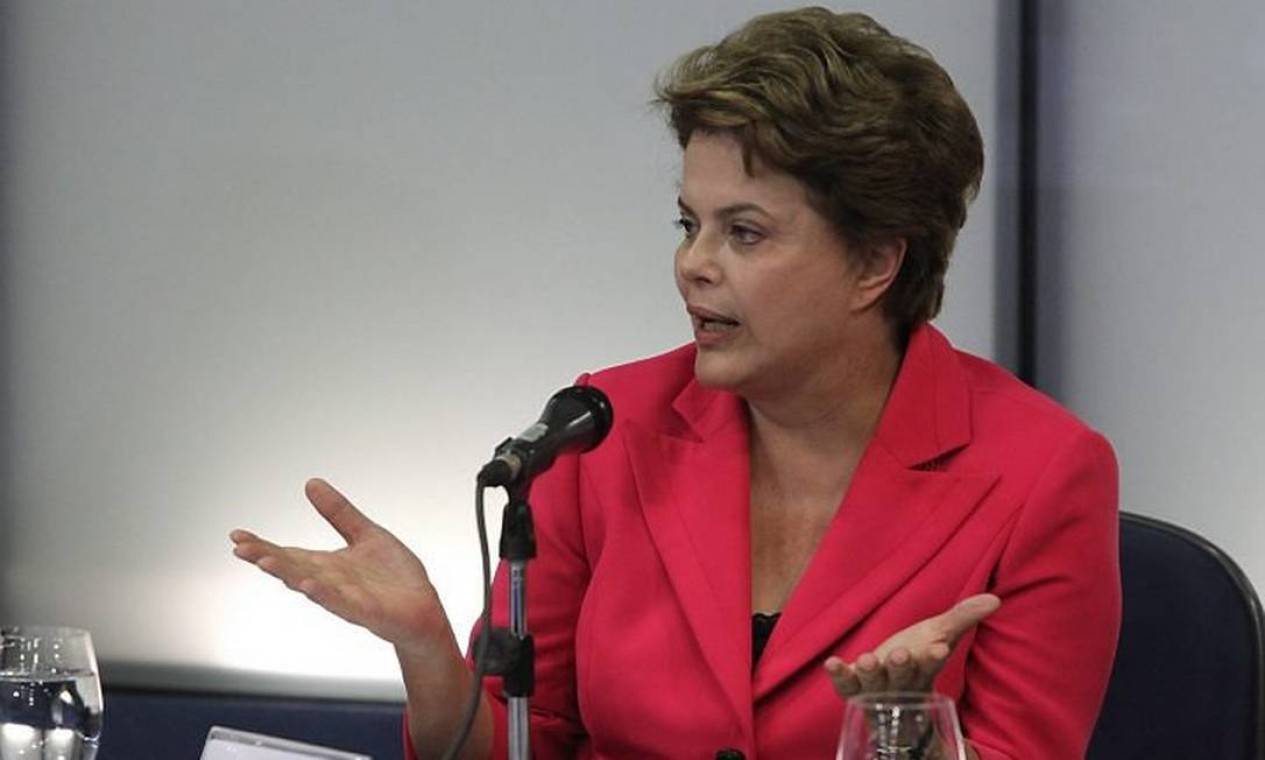WikiLeaks: EUA relatam que Dilma Rousseff roubou bancos e cofre de Adhemar de Barros na ditadura
