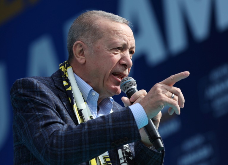 'Suposto chefe' do Estado Islâmico é 'neutralizado' na Síria, diz Erdogan - ISTOÉ DINHEIRO