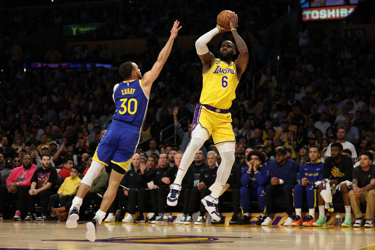 NBA playoffs: Lakers become first West team to eliminate Warriors in Steve Kerr era