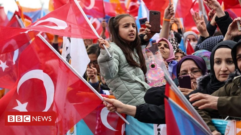 Eleições na Turquia: As 'duas visões opostas' que marcam corrida presidencial - BBC News Brasil