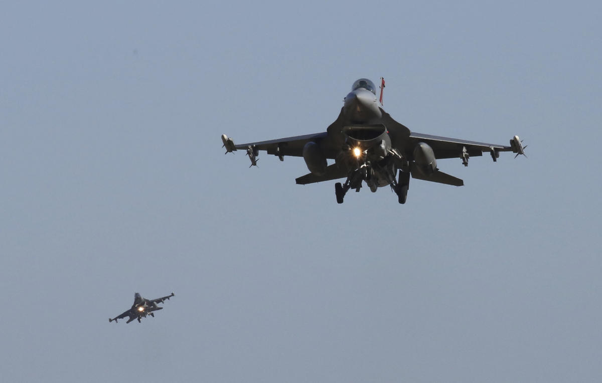 Biden's shift on F-16s for Ukraine came after months of internal debate