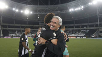 Luís Castro quer jogadores do Botafogo na seleção brasileira