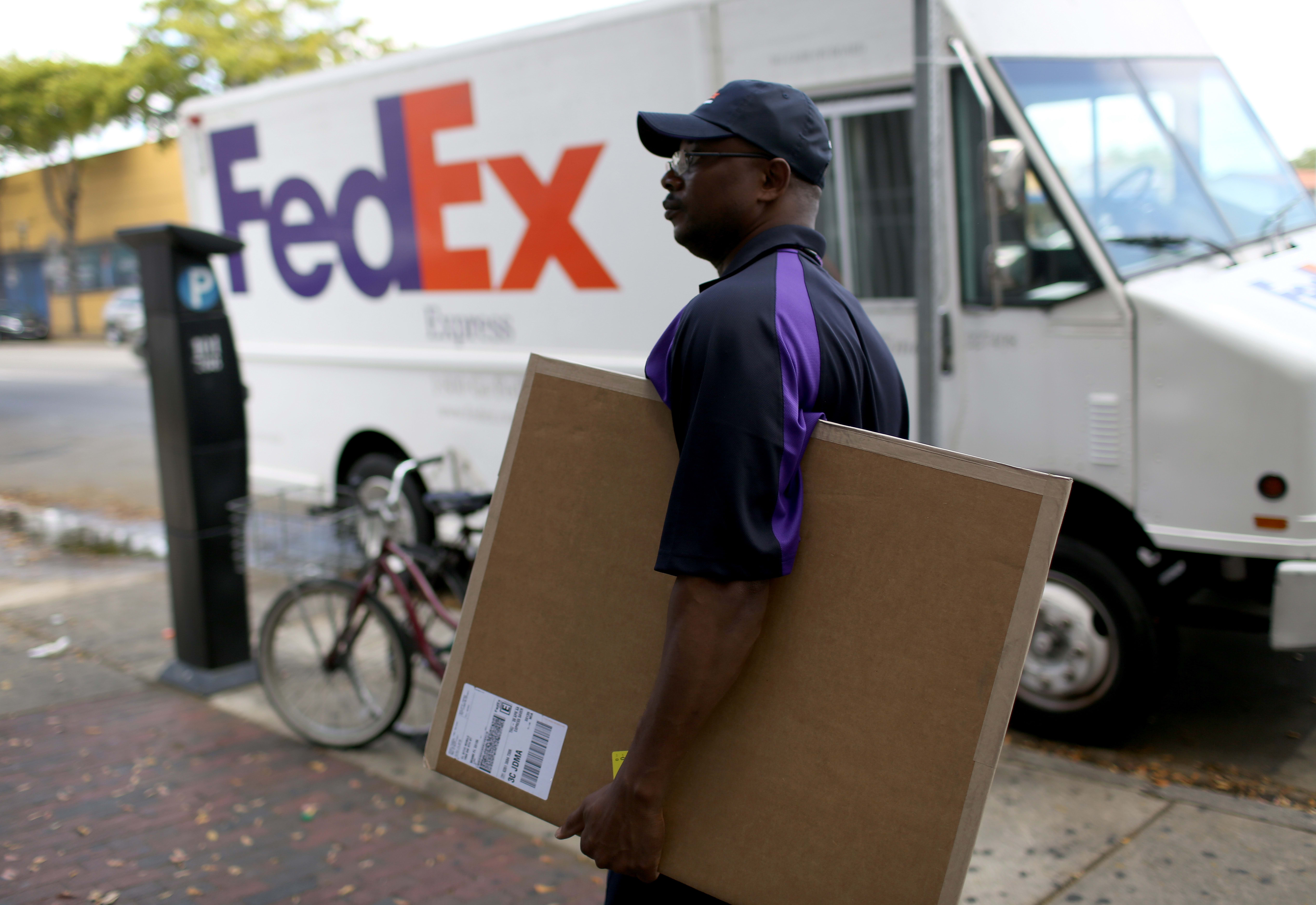 FedEx blasts New York Times tax cut article, challenges publisher to debate