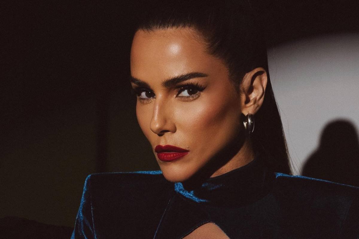 Após revelação de ménage, Deborah Secco descreve “status” do casamento | Metrópoles