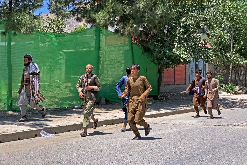 Ataque durante funeral de governador deixa 11 mortos e 30 feridos no Afeganistão | O TEMPO