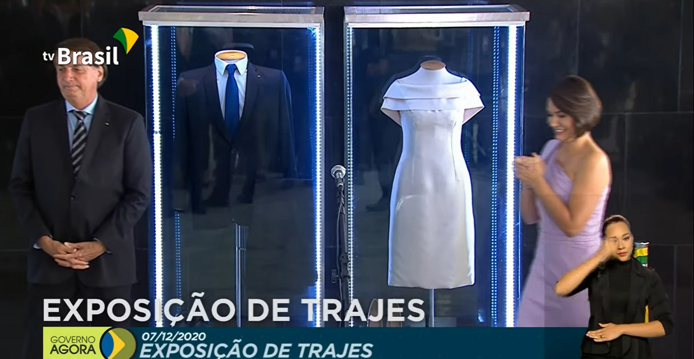 “Micheque” bomba nas redes com exposição esdrúxula de trajes da posse; veja repercussões | Revista Fórum
