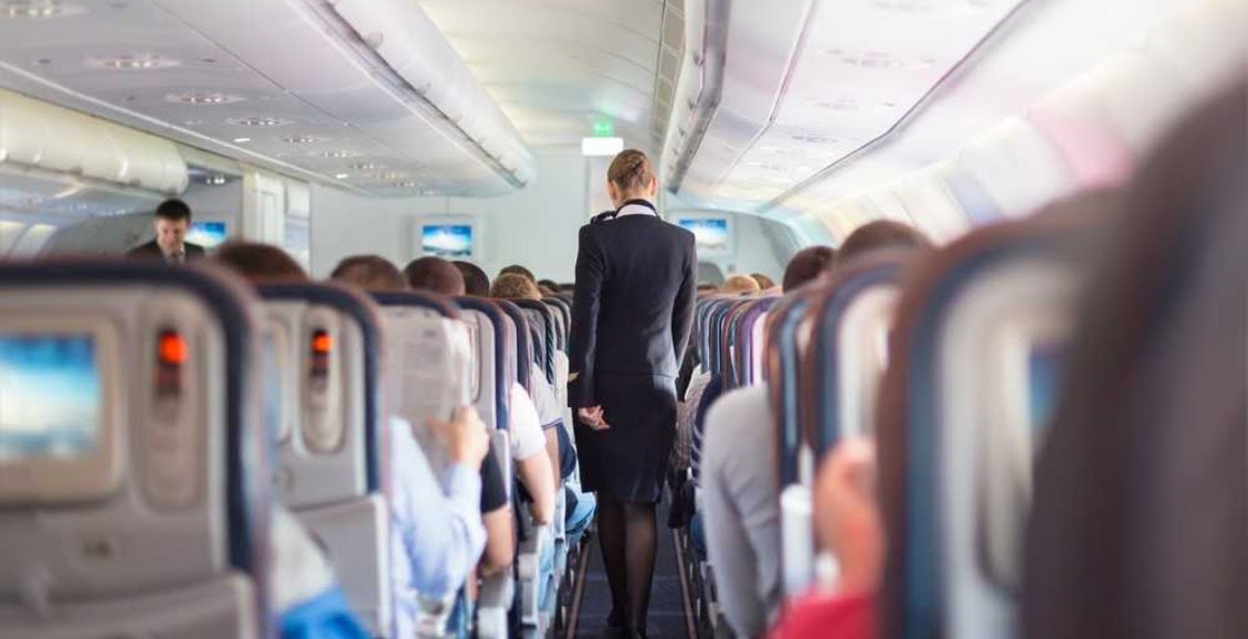 13 cosas que una azafata nunca te dirá en el vuelo