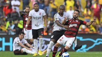 Em vantagem, Flamengo visita o Athletico-PR por uma vaga nas semifinais da Copa do Brasil