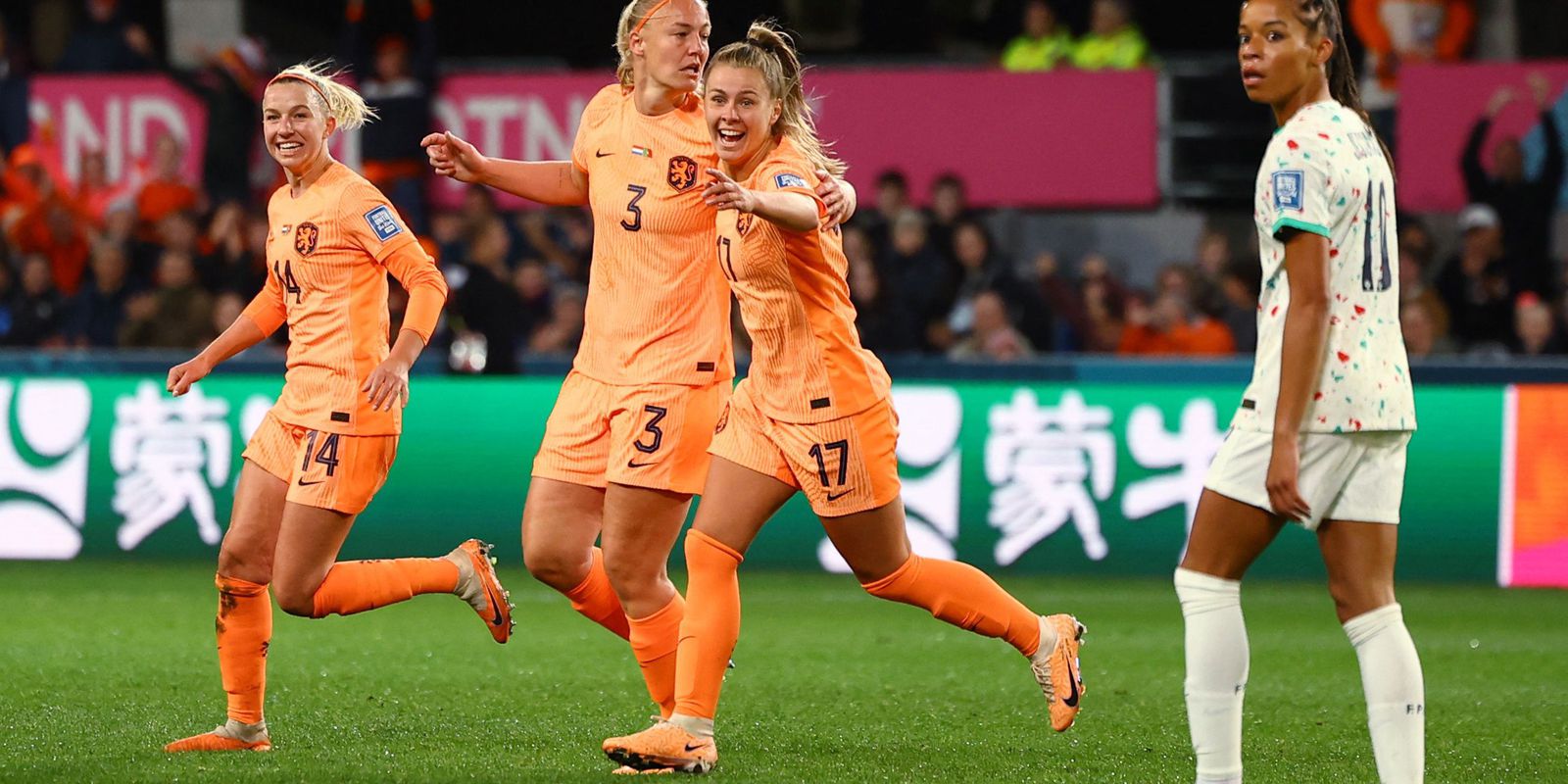 Atual vice-campeão Holanda inicia Copa superando Portugal