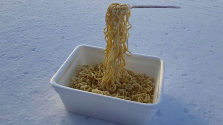 Russians Are Freezing Noodles Outdoors as the Last Challenge of 2020