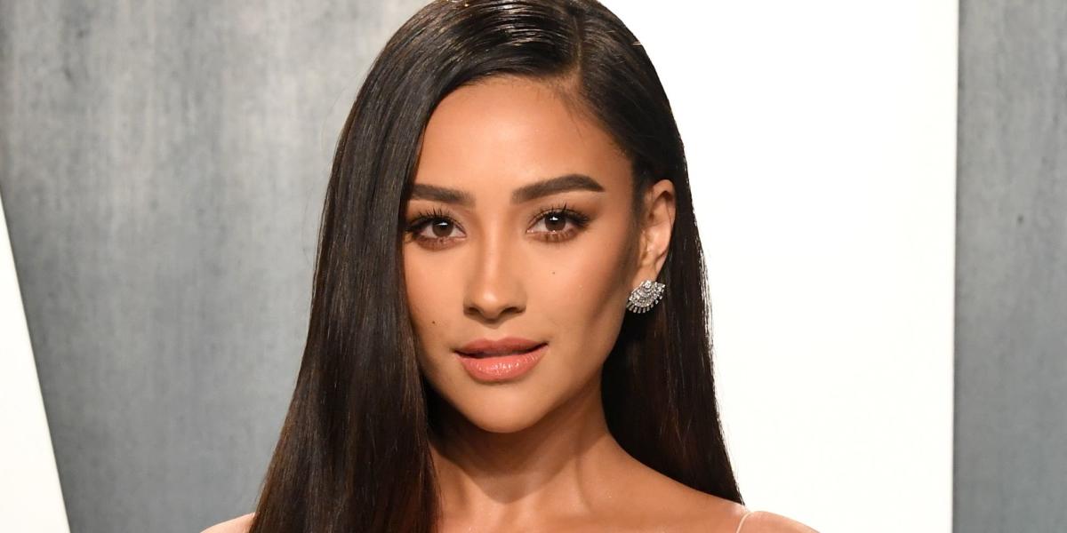 Shay Mitchell Shows Off Her Toned Body in a Cheeky Naked IG Pic