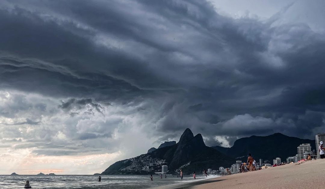 Chuva forte faz Rio entrar em estágio de mobilização