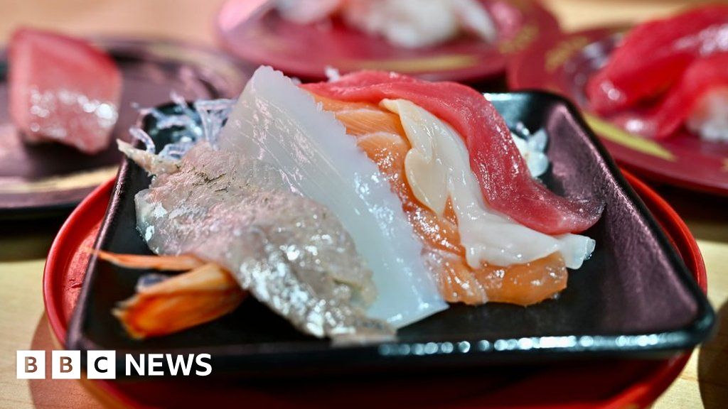 Fukushima: Sushi lovers grab last bites as seafood ban hits Japan