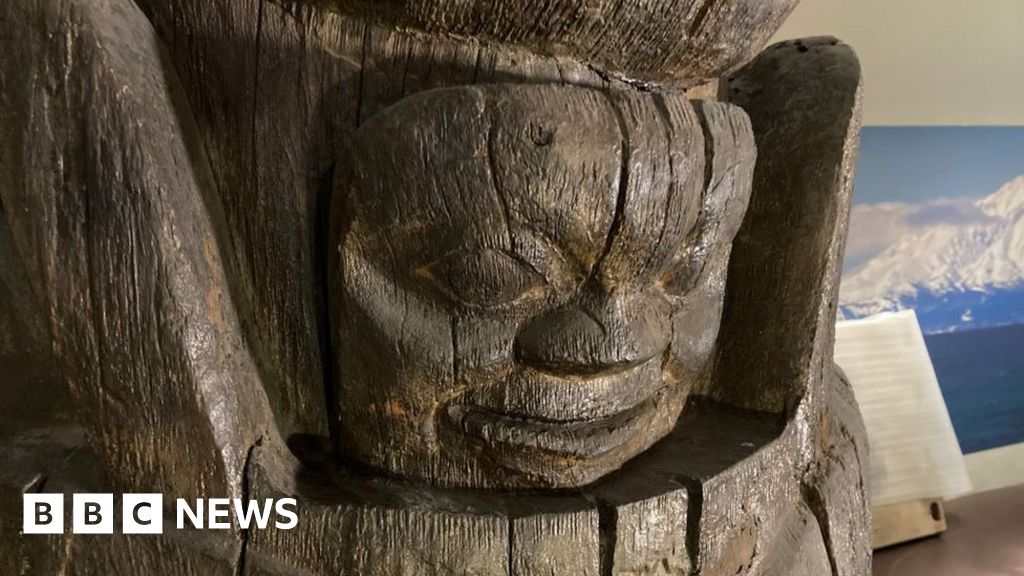 'Stolen' totem pole prepared for return to Canada