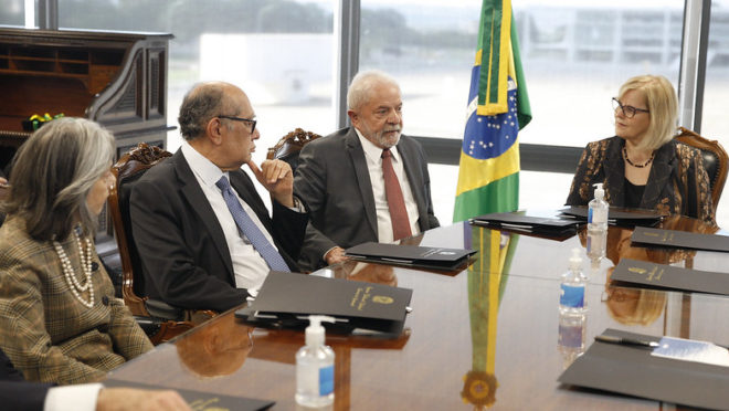 Ideia de Lula para tornar secretos votos de ministros do STF é "absurda"