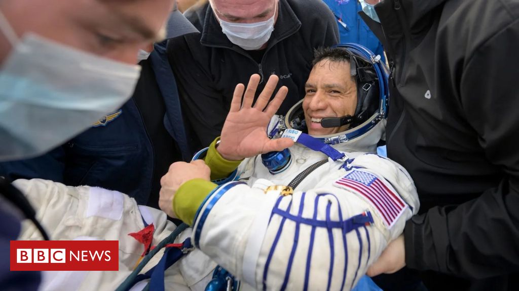 O que acontece com o corpo humano após mais de um ano no espaço? - BBC News Brasil