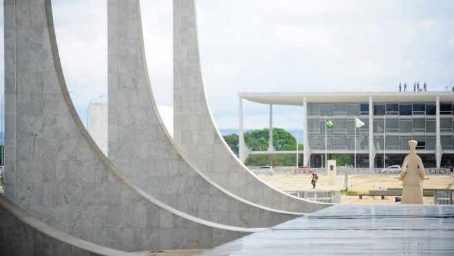 Governo conta com nova ajuda do STF, agora nos precatórios, para melhorar suas contas
