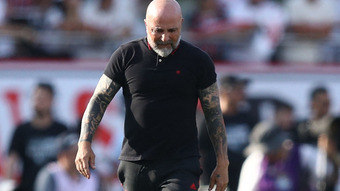 Flamengo anuncia a demissão de Sampaoli e busca terceiro técnico só em 2023