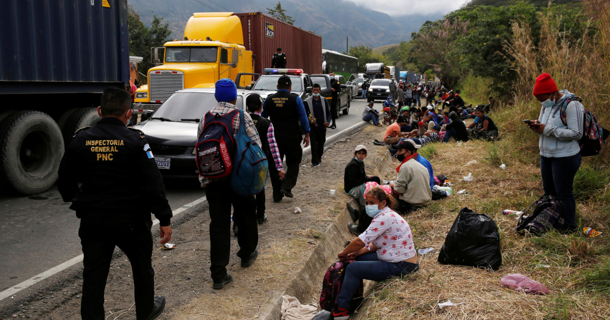 Hondurans remain hopeful as Guatemala cracks down on caravan