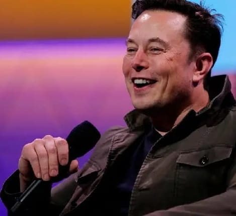 Elon Musk termina 2023 como o homem mais rico do mundo