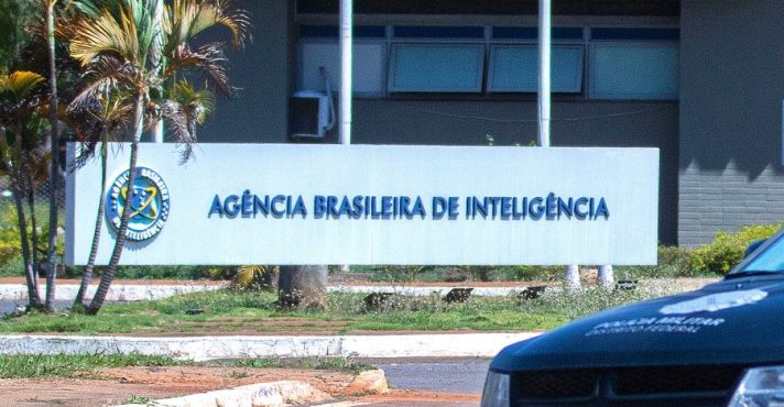 No governo Lula, direção da Abin interferiu em investigação, diz Polícia Federal