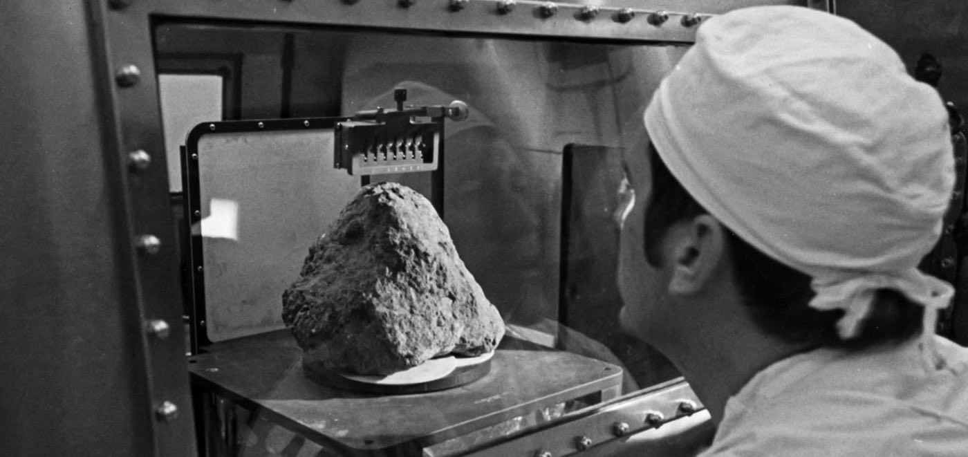 This May Be Earth's Oldest Rock – But it Was Collected on The Moon