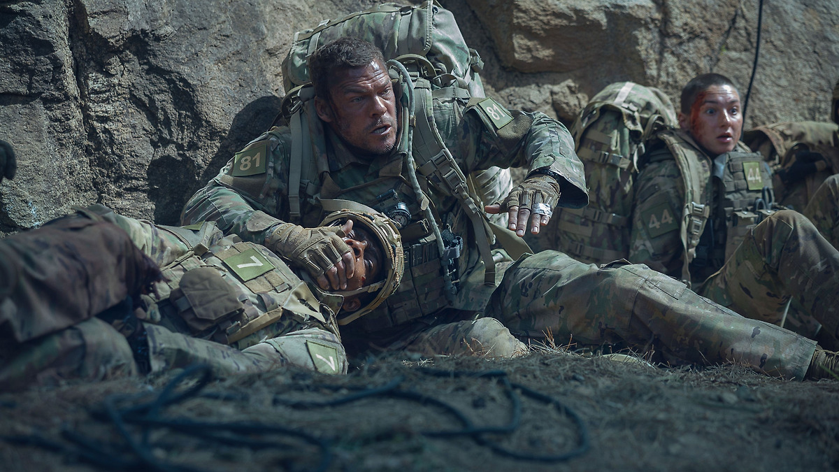A ★★ review of War Machine (2026)