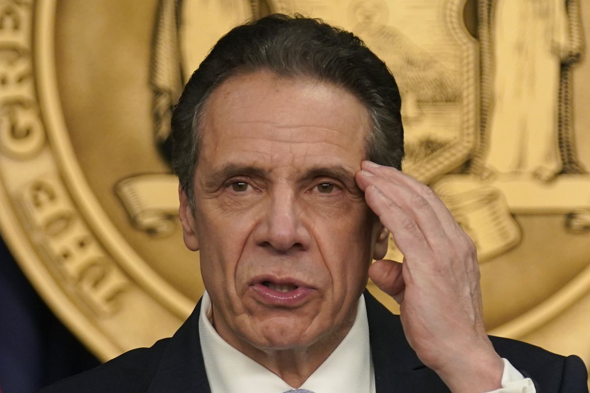 Cuomo joked he wanted to ‘mount’ female staffer like a dog, says new Ronan Farrow story in New Yorker