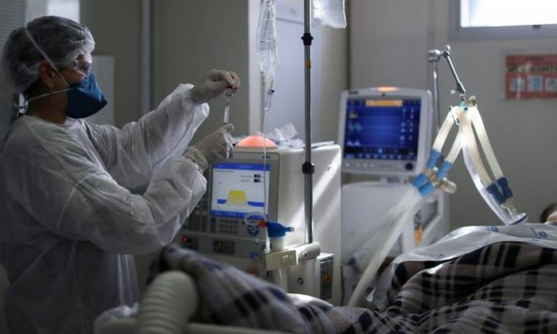 Covid-19: Preços de medicamentos para UTI têm alta de até 1.000% durante a pandemia