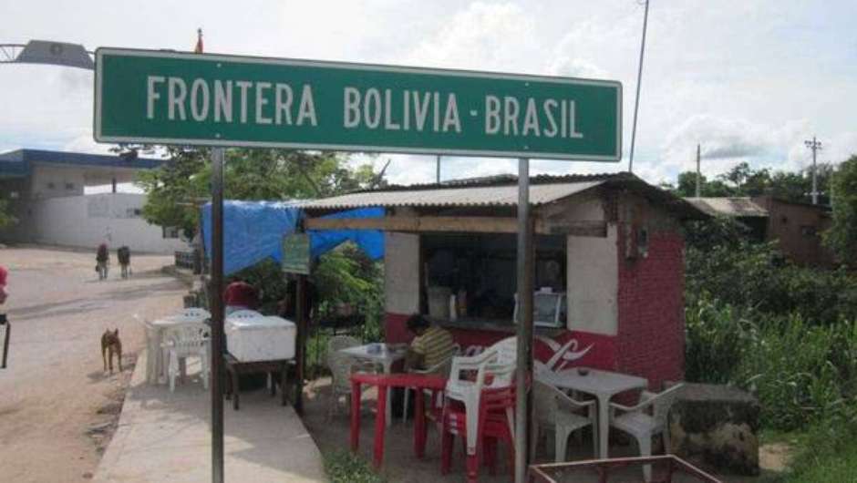 Bolívia fecha fronteira com Brasil por 7 dias para conter nova variante da covid-19
