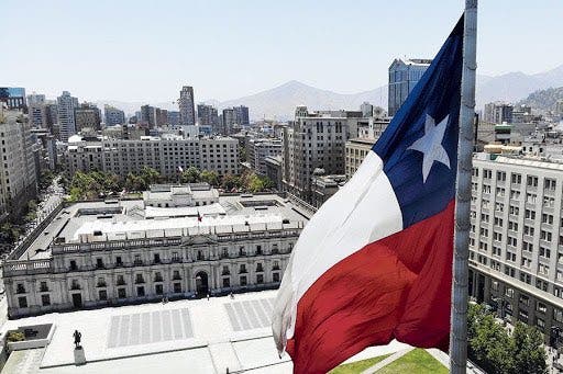 Chile fecha fronteiras para conter o “bolsovírus”