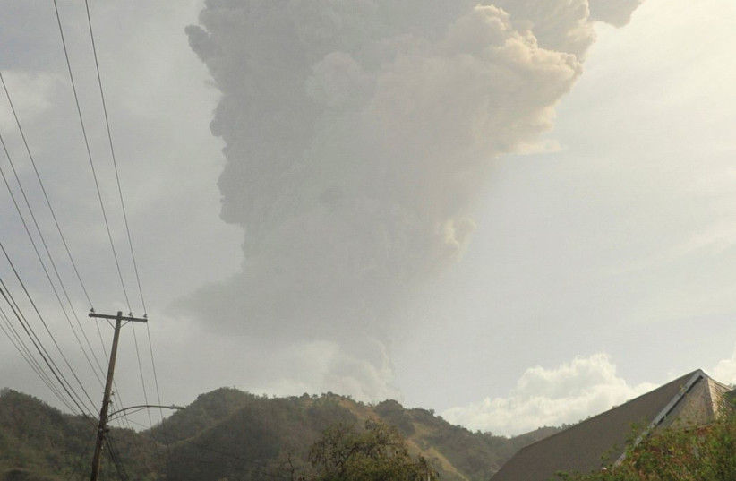 St. Vincent Volcano: Only those vaccinated for COVID-19 can evacuate - PM