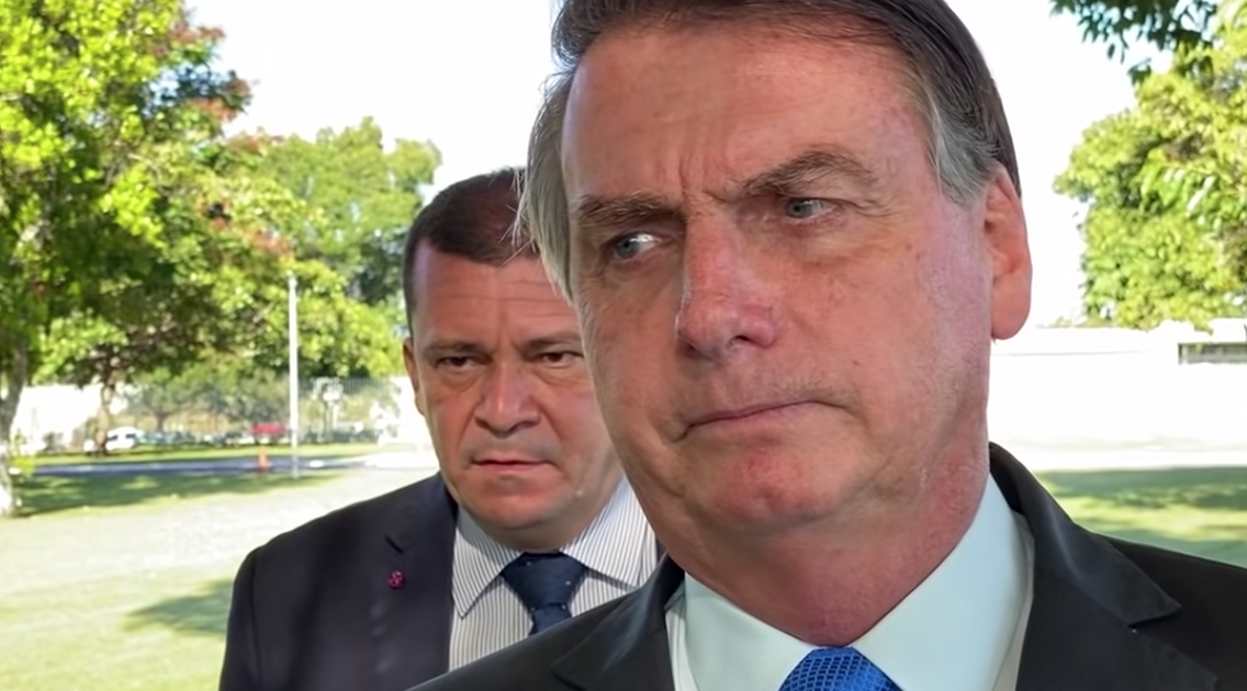 Bolsonaro: “Fui gravado em uma conversa telefônica; a que ponto chegamos"