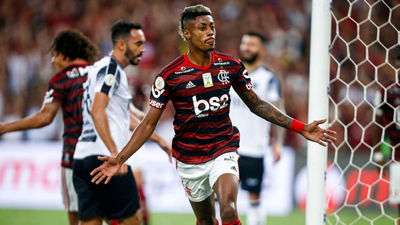 Bruno Henrique dá show, Flamengo goleia o Ceará e já bate recorde de pontos do Brasileirão a 3 rodadas do fim