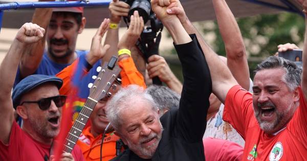 Nova condenação em 2ª instância não levará Lula de volta à prisão