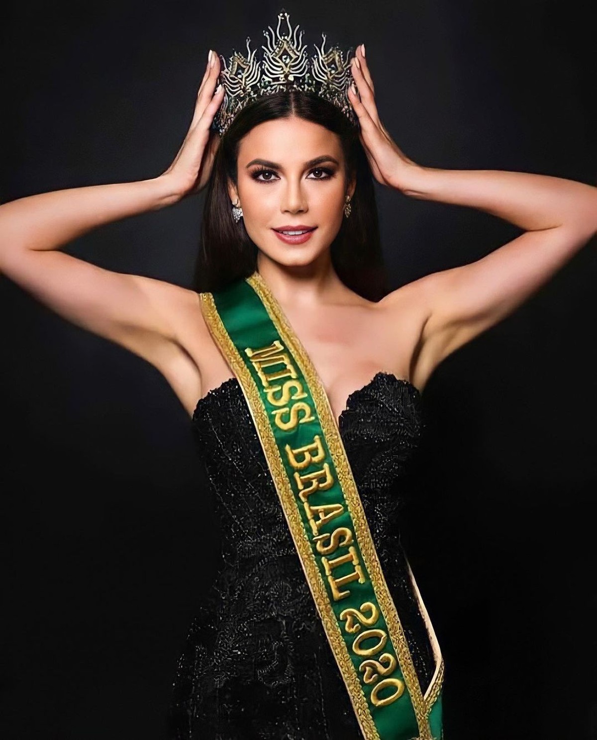 Julia Gama, Miss Brasil 20, conta os bastidores do Miss Universo: ‘Mundo reunido com protocolos rígidos de saúde'