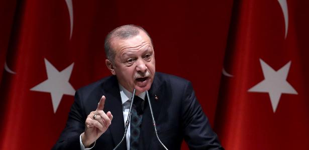 Erdogan pergunta se Macron teve "morte cerebral" antes de cúpula da Otan