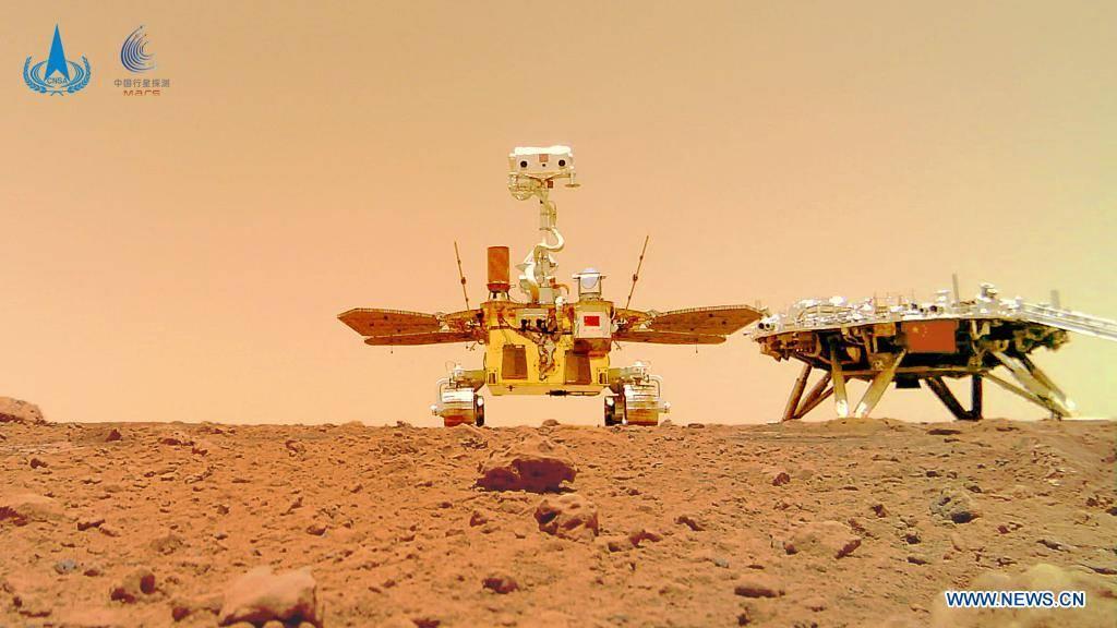 China may have snapped the greatest Mars selfie ever