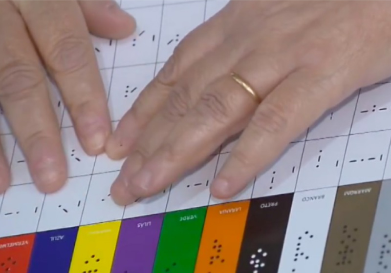 Pesquisadora cria código especial para pessoas cegas identificarem cores - Só Notícia Boa