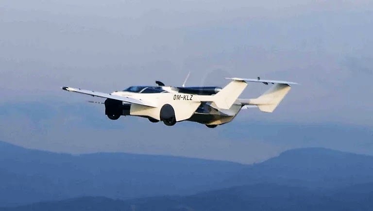 Carro voador faz trajeto aéreo de 35 minutos entre dois aeroportos