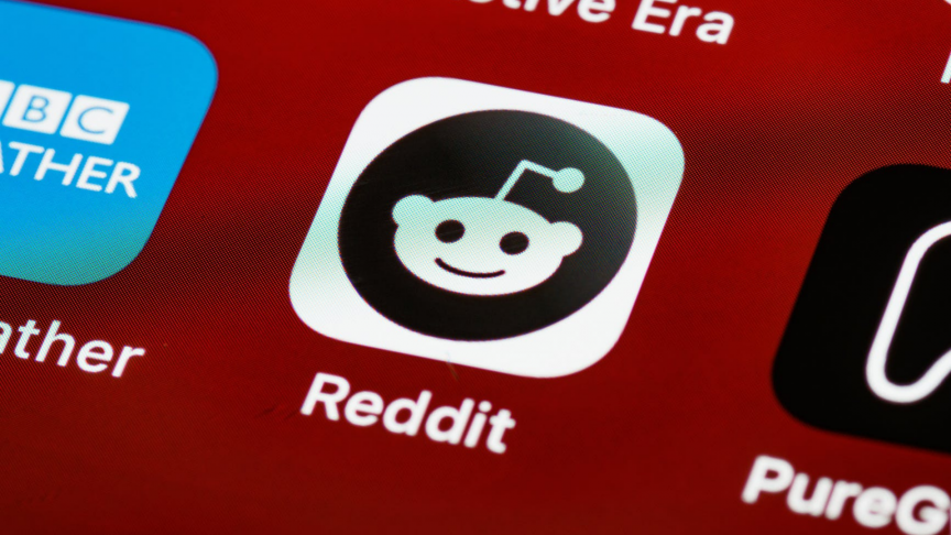 Reddit Post Leads to Hundreds of Donations, Crashing the Website