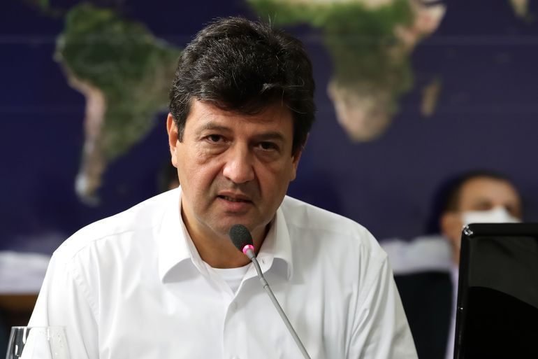 Mandetta elogia pronunciamento de Bolsonaro: “é preciso pensar na economia”