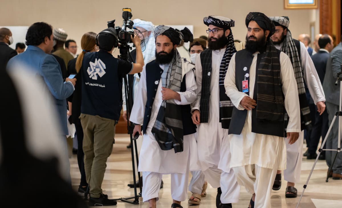 High-stakes talks between Afghan gov’t, Taliban as fighting rages