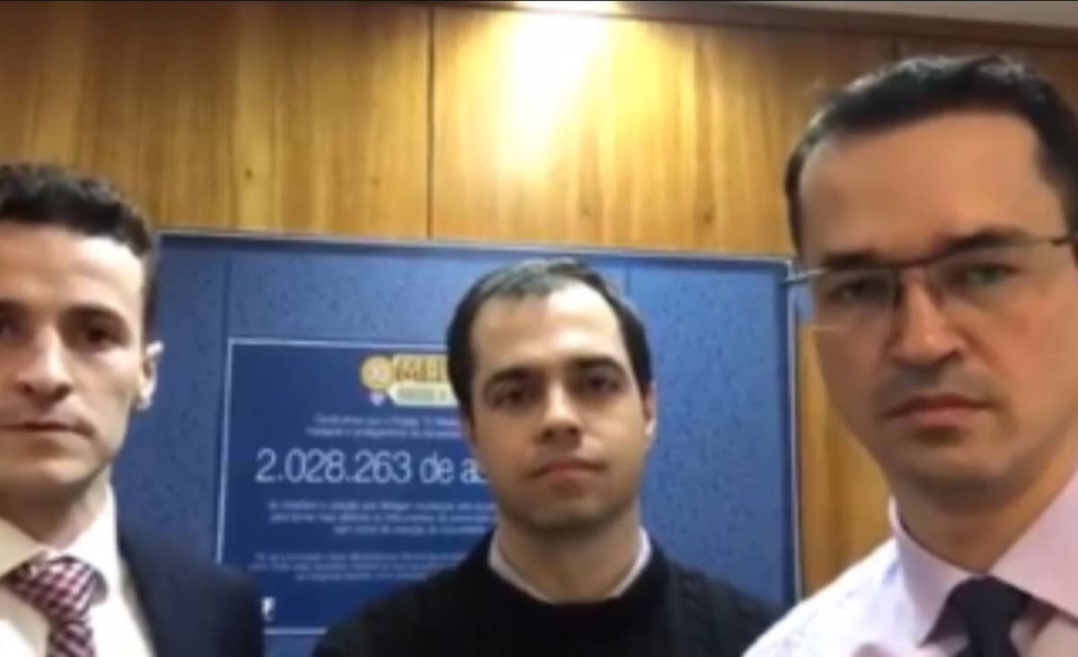 Antes de Carlos Bolsonaro, Lava Jato negociou Pegasus para espionar Lula | Revista Fórum