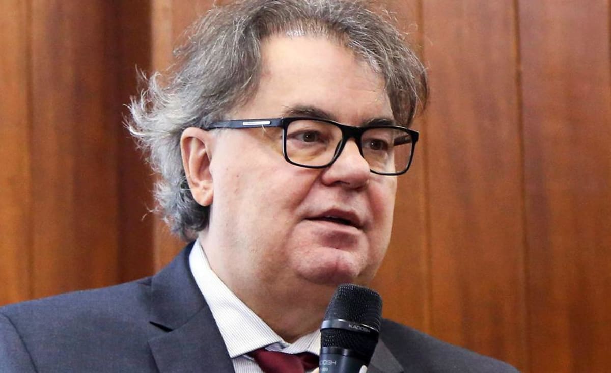 Lênio Streck aponta crime de responsabilidade de Bolsonaro com denúncia infundada sobre ministros do STF